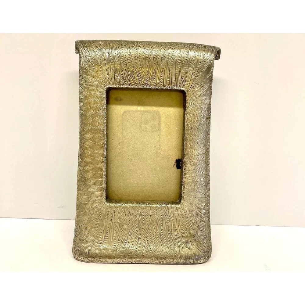 Modernist Silver Ceramic Wave Picture Frame 3.5X5 Self Standing-Scroll Design
